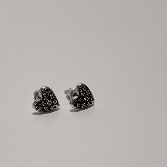 PANDORA | Hearts of Winter Snowflake Earrings (Discontinued) | Preloved - Picture 6 of 13